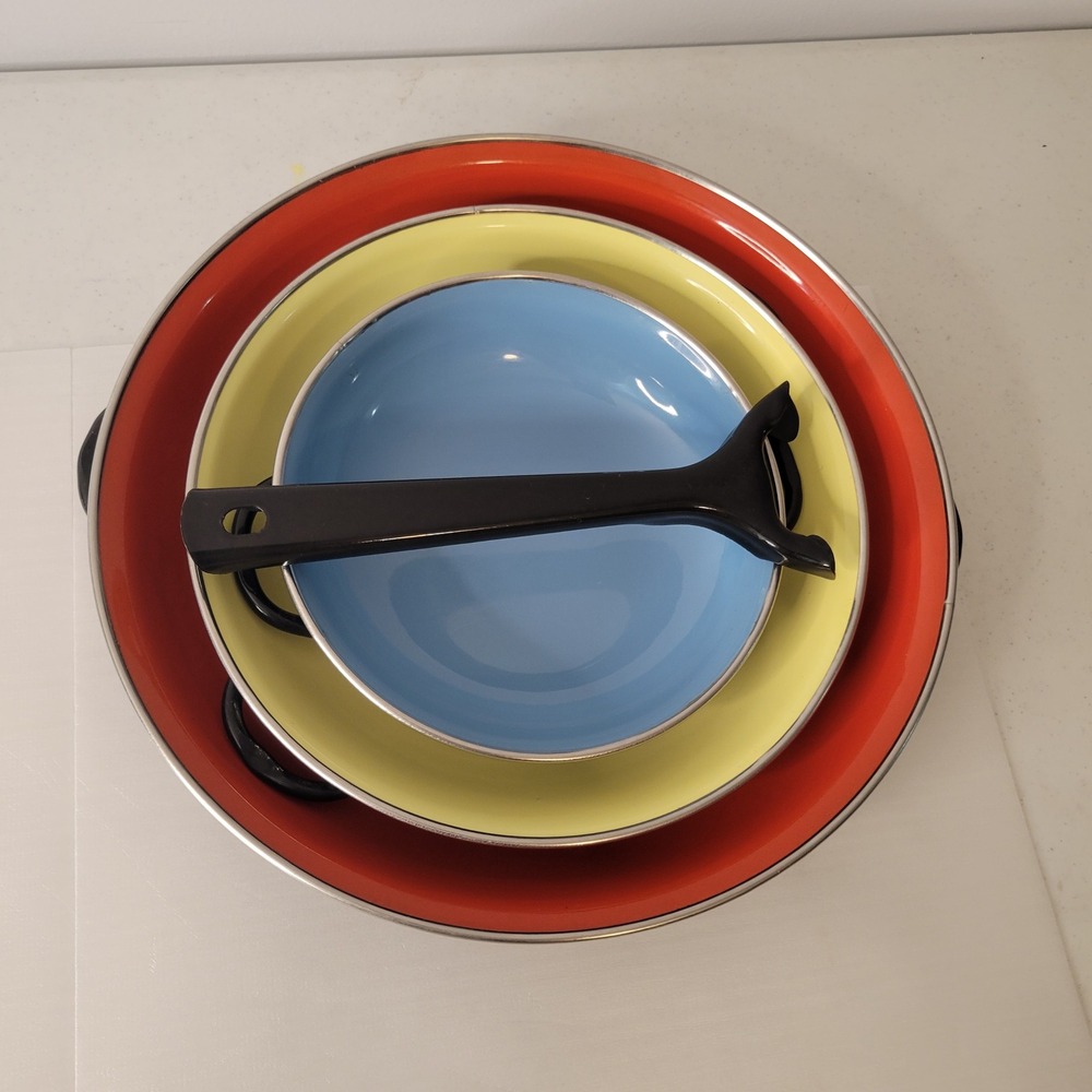 Vintage Enamelware Skillet Set 3pc Multi Color Yugoslavia Nesting Pans Handle